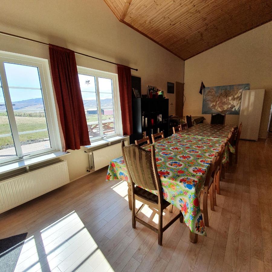 Hvammur 2 Guesthouse Red House Blonduos Kültér fotó