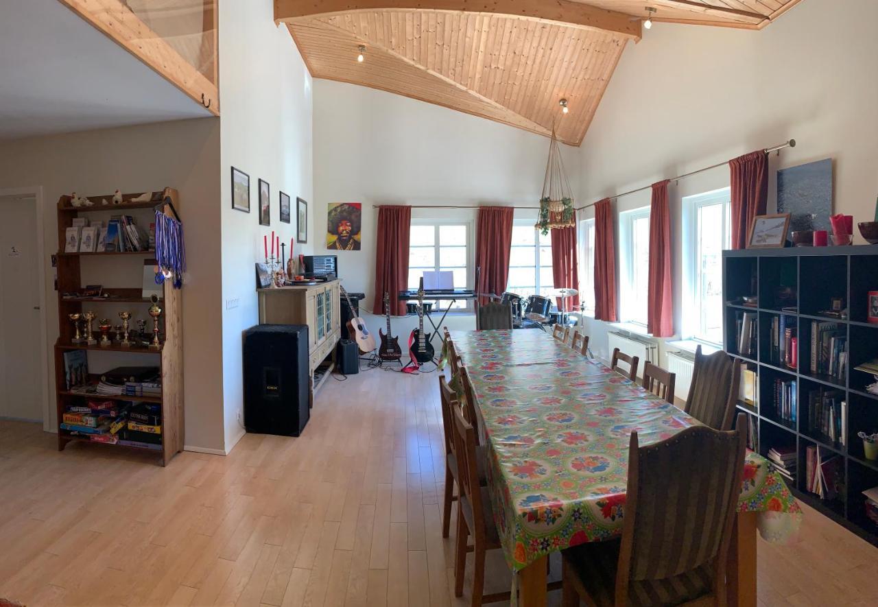 Hvammur 2 Guesthouse Red House Blonduos Kültér fotó