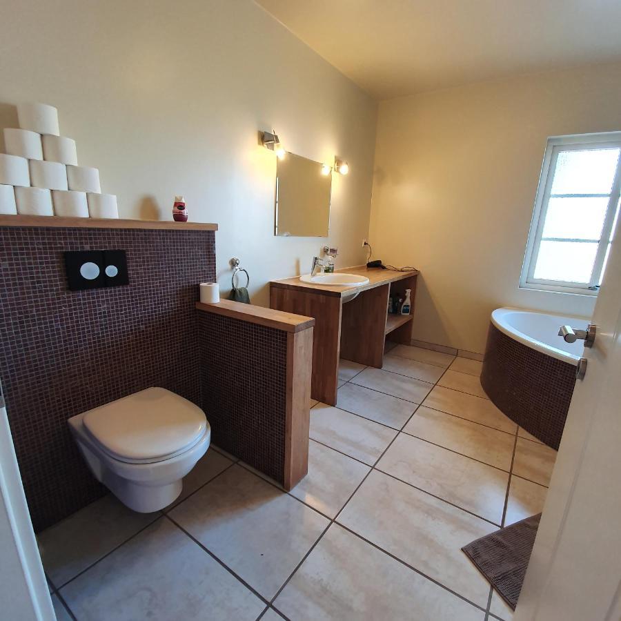 Hvammur 2 Guesthouse Red House Blonduos Kültér fotó