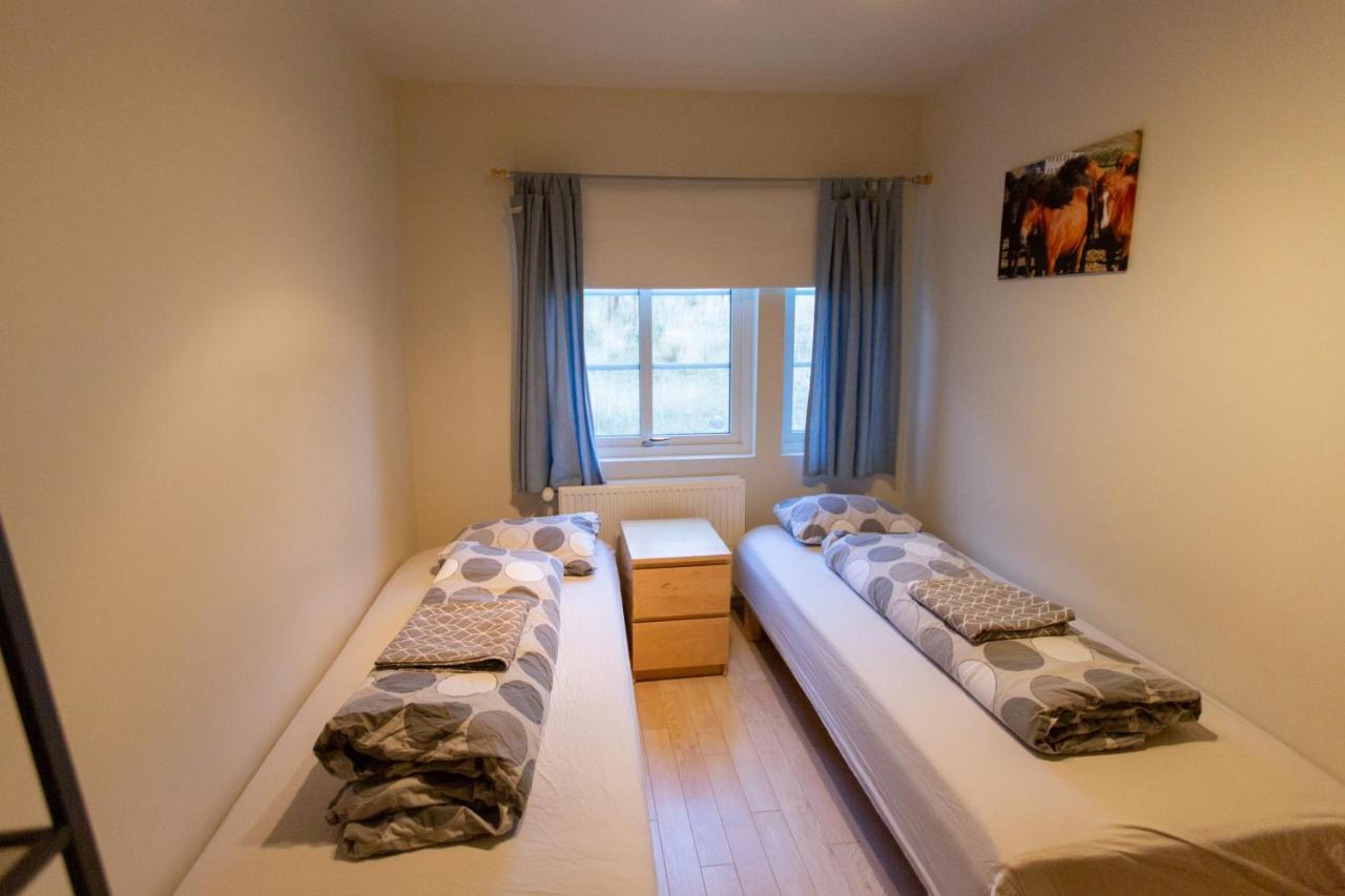 Hvammur 2 Guesthouse Red House Blonduos Kültér fotó