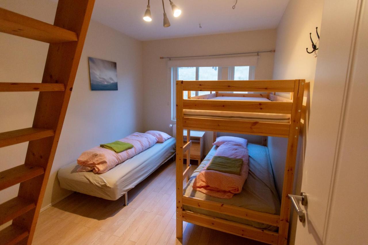 Hvammur 2 Guesthouse Red House Blonduos Kültér fotó
